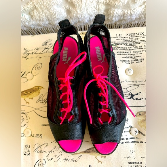Puma Shoes - PUMA Sandals: Black/Pink Mesh, Pink Laces, Platform, Back Logo, Lightweight, 9.5